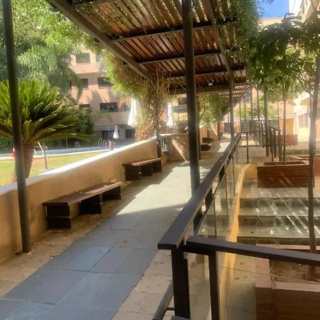 Proximo Al Centro De 2 Con Piscina De Temporada Seville