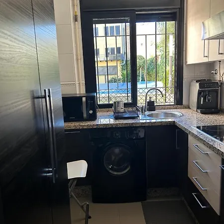 Proximo Al Centro De 2 Con Piscina De Temporada