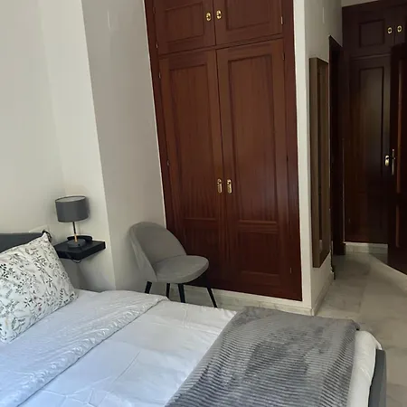 Proximo Al Centro De 2 Con Piscina De Temporada * Séville